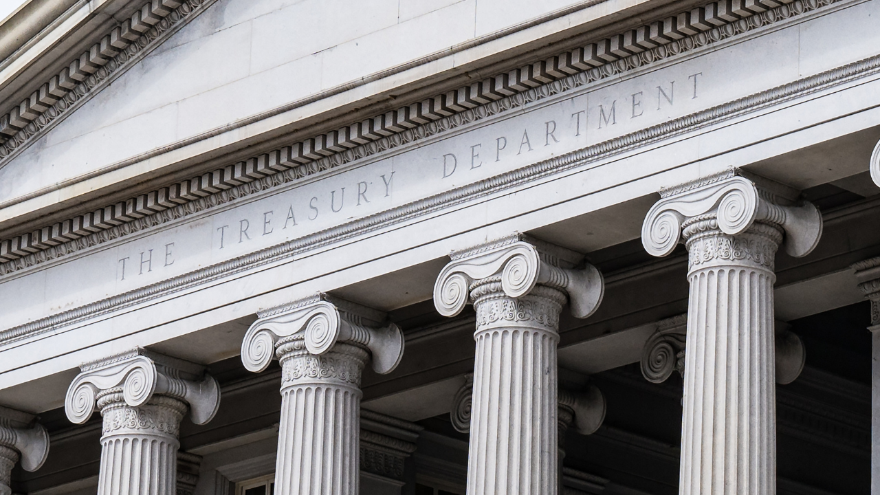 Silver market stress and price breakout illustration